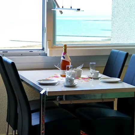 Strandhochhaus Sh12 *